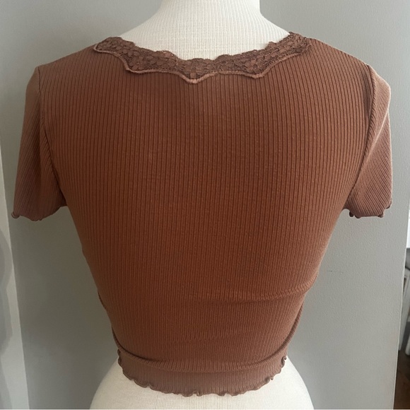 BOZZOLO Y2K brown v-neck button crop top size small - Picture 2 of 5